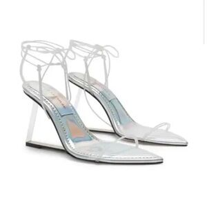 NIB! Good American Cinderella Silver Lucite Triangle Block Heels - Size 8